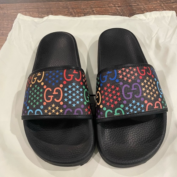 Gucci Shoes - Gucci psychedelic slides size 7.5